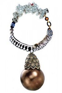 tom-binns-necklace-200x300